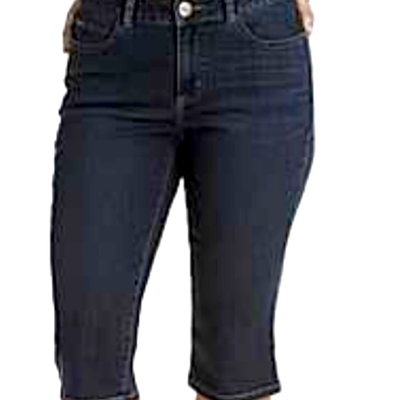 NWT, Women Mixit denim capris size 2 - Picture 1 of 5